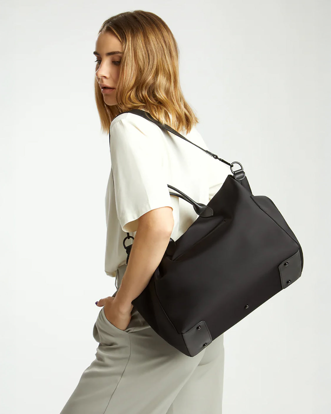Black / Black