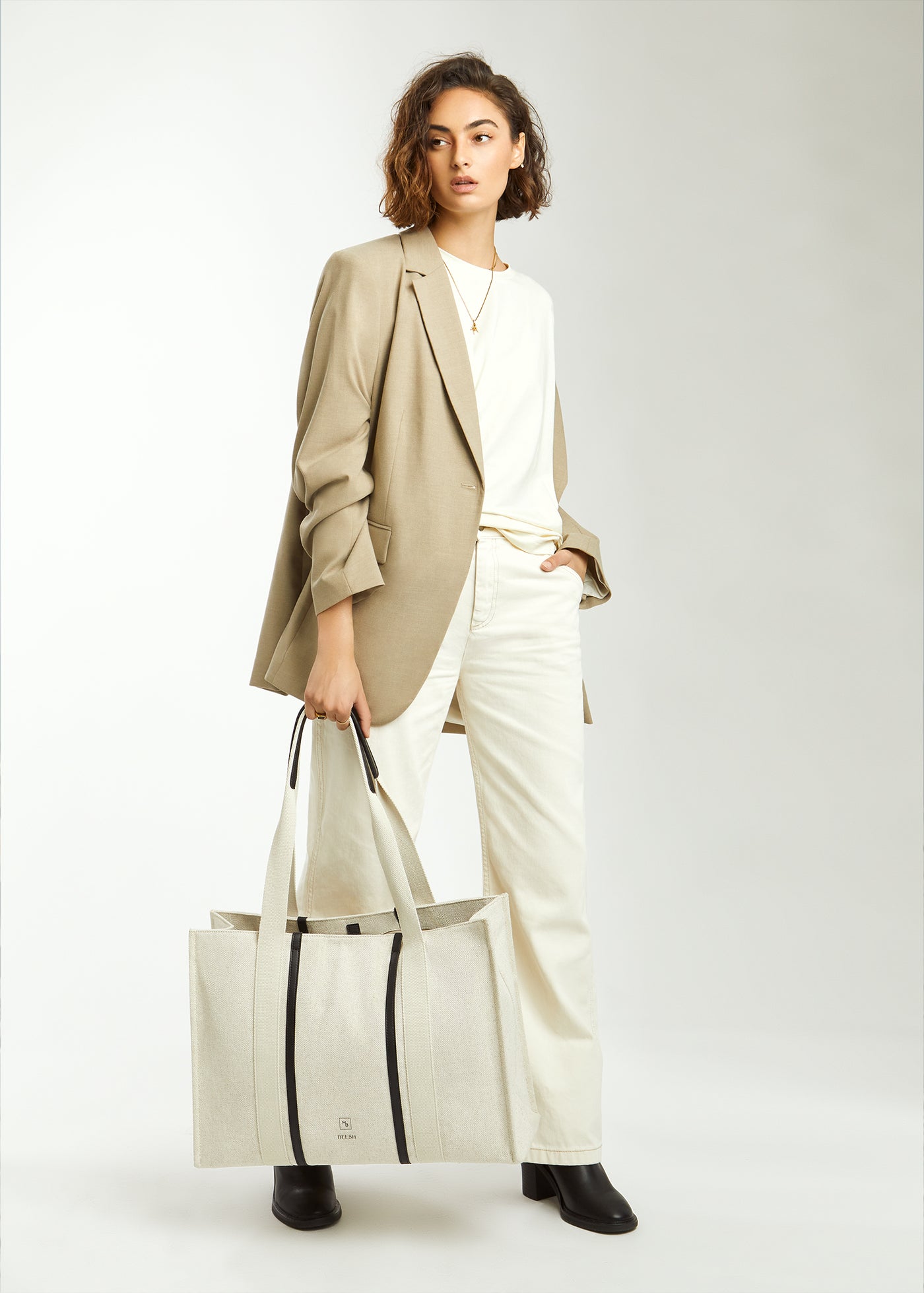 Beesh Bag (Canvas Carryall) – MINA BAIE