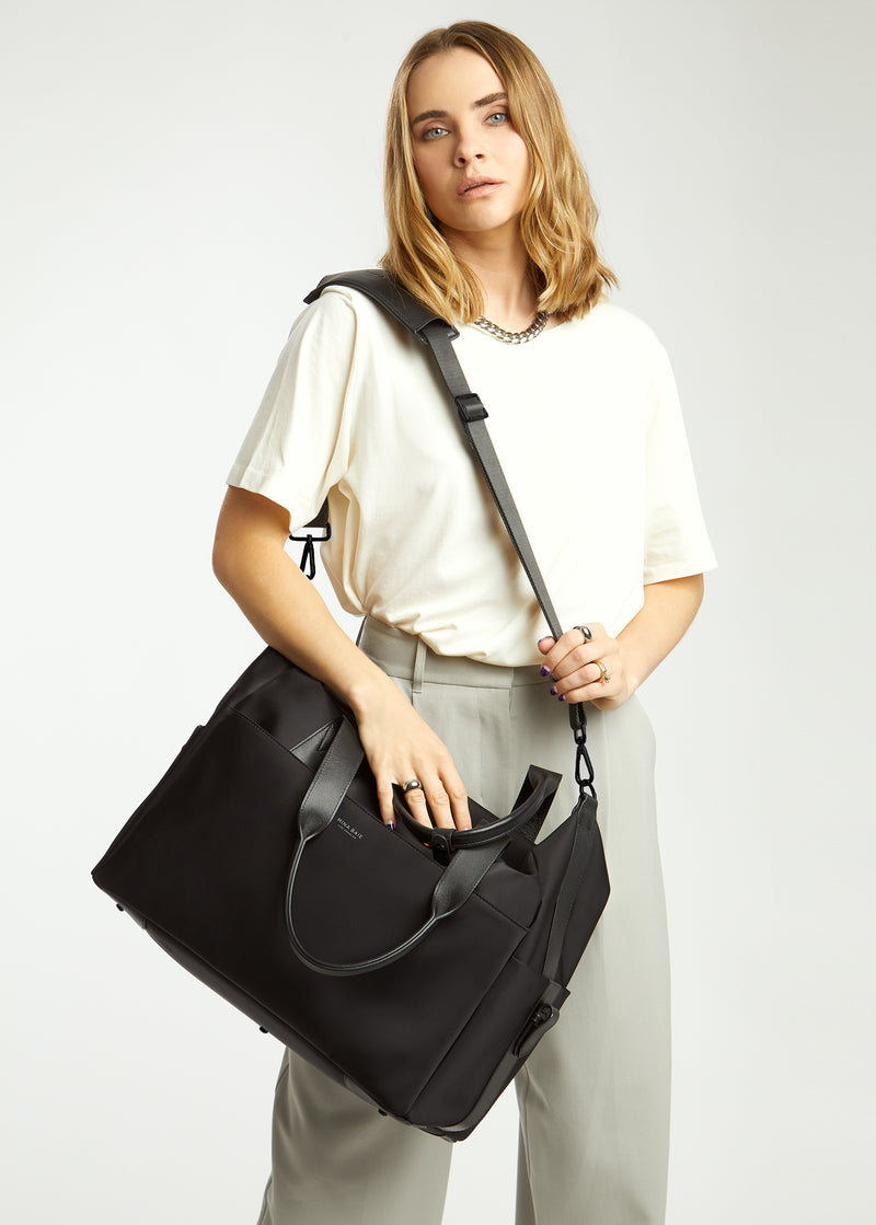 Black / Black