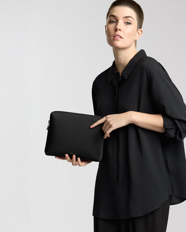 Black / Black