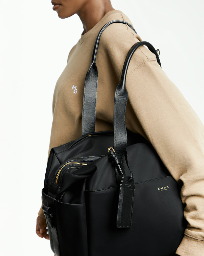 Black / Gold