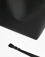 Black / Gold
