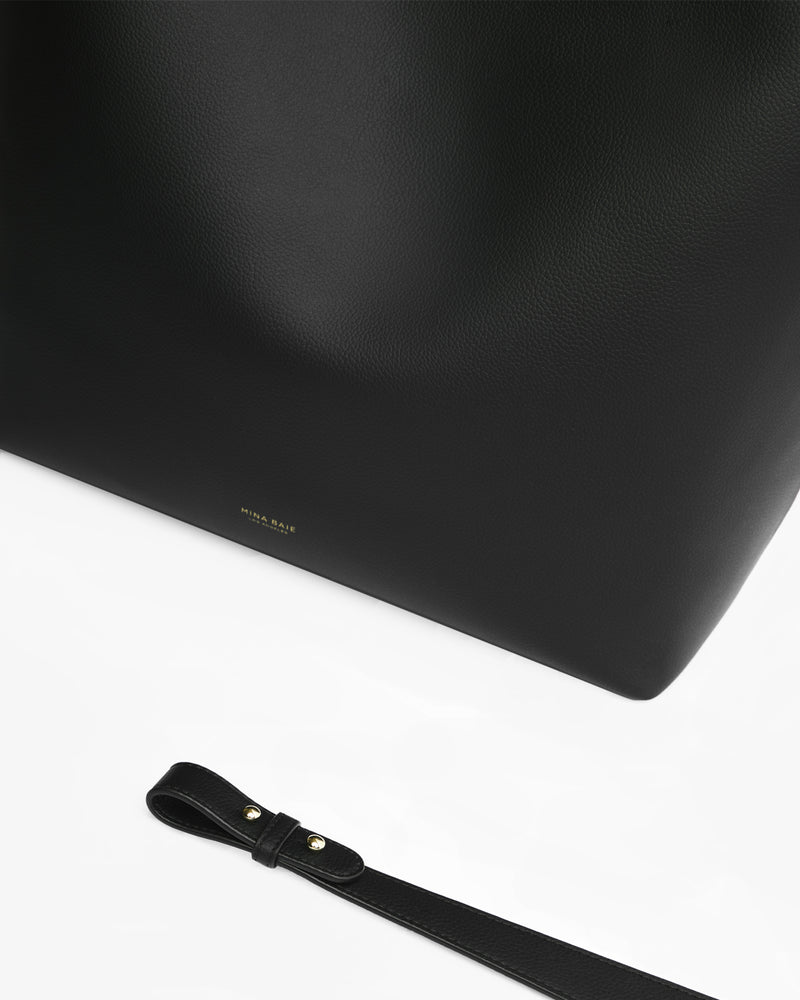 Black / Gold