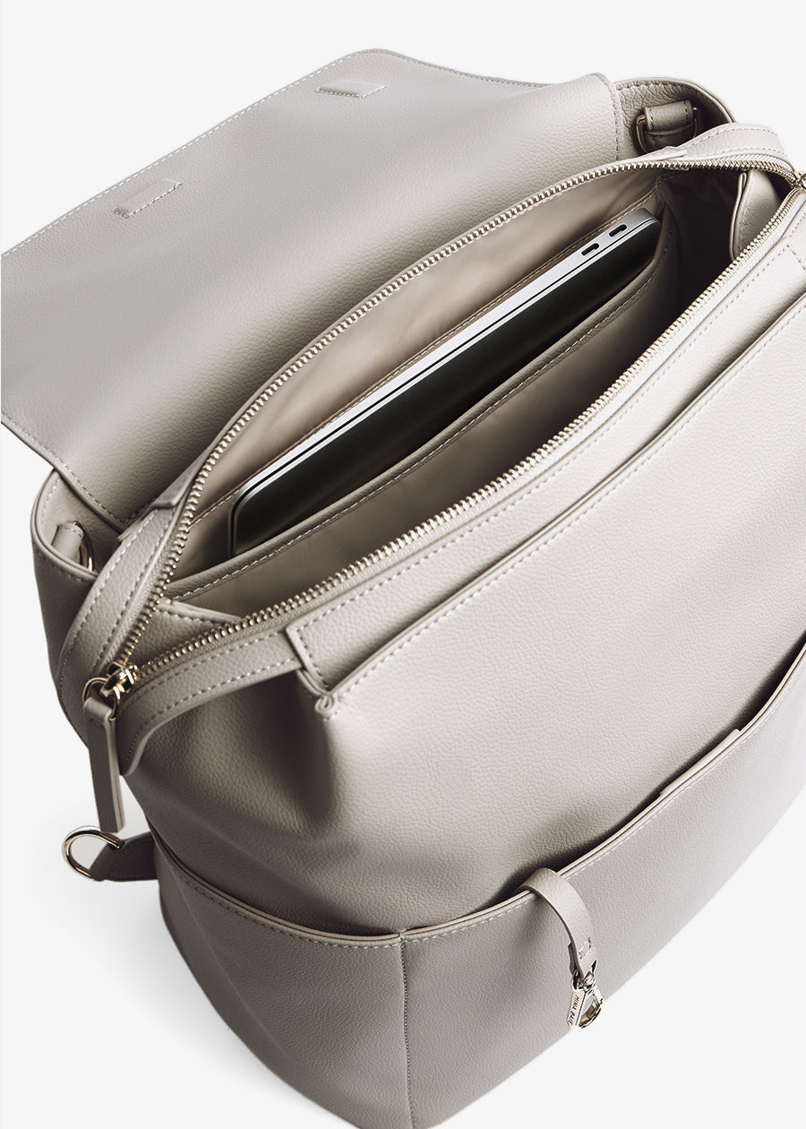 mina baie マザーズバッグ 外ポケット付き Kinney Full Backpack (Vegan) – MINA BAIE
