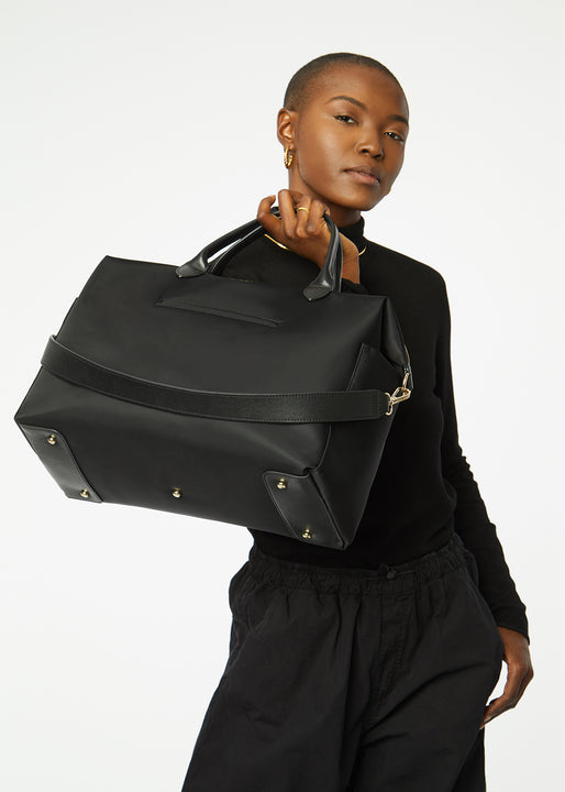 Black / Gold